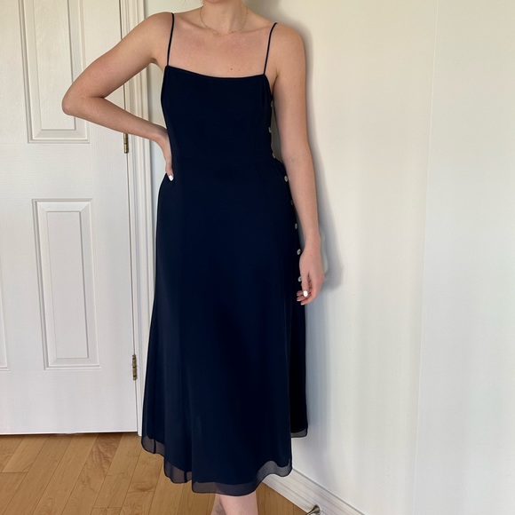 Aritzia midi dress - Picture 1 of 4